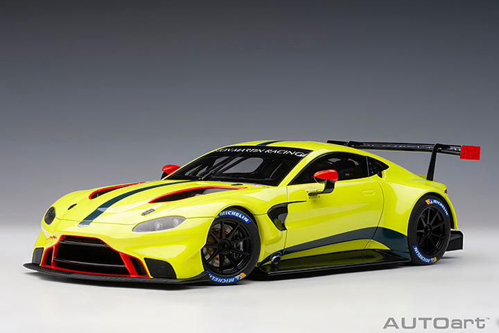 AUTOART 1/18 ASTON MARTIN VANTAGE GTE LE MANS PRO 2018 PRESENTATION CAR  GREEN WITH STRIPES 81807