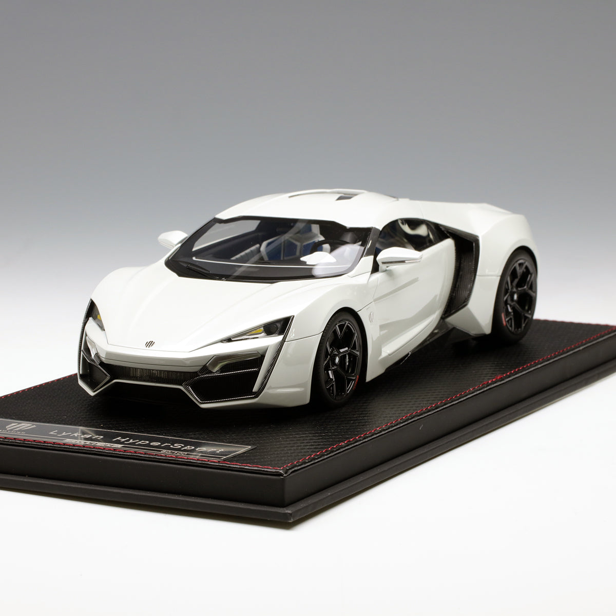 Frontiart 1 18 W Motor Lykan Hypersport Pearl White F030 29 YomaCarModel