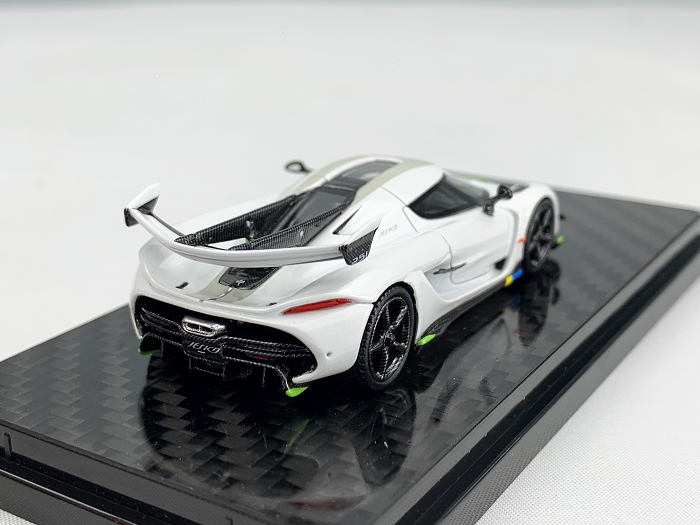 Frontiart 1:64 Koenigsegg Jesko Attack Pearl White F109-29