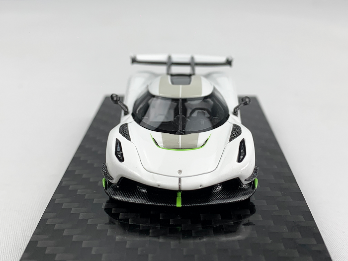 Frontiart 1:64 Koenigsegg Jesko Attack Pearl White F109-29