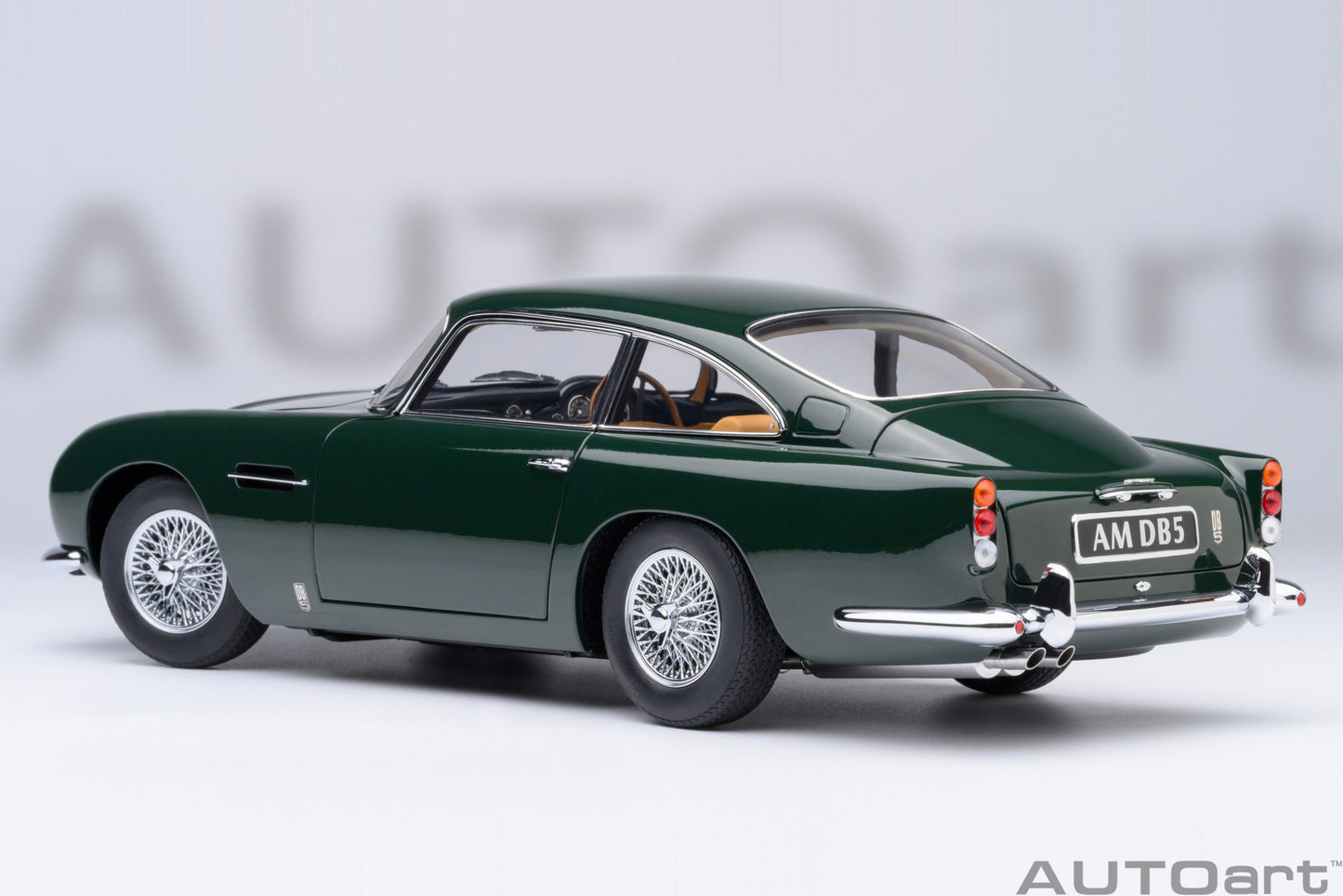 AUTOart 1:18 Aston Martin DB5 (British Racing Green) 70286