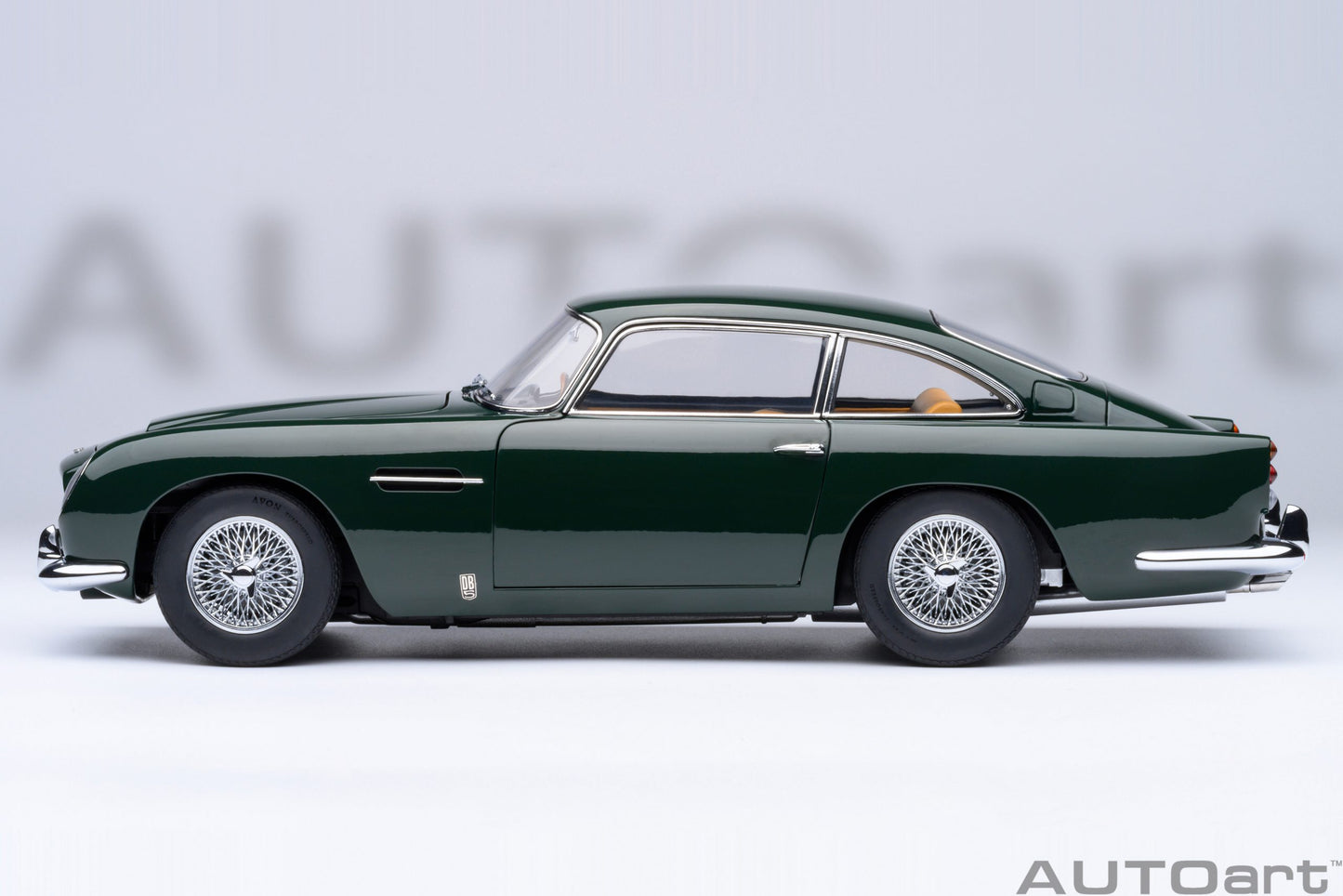 AUTOart 1:18 Aston Martin DB5 (British Racing Green) 70286