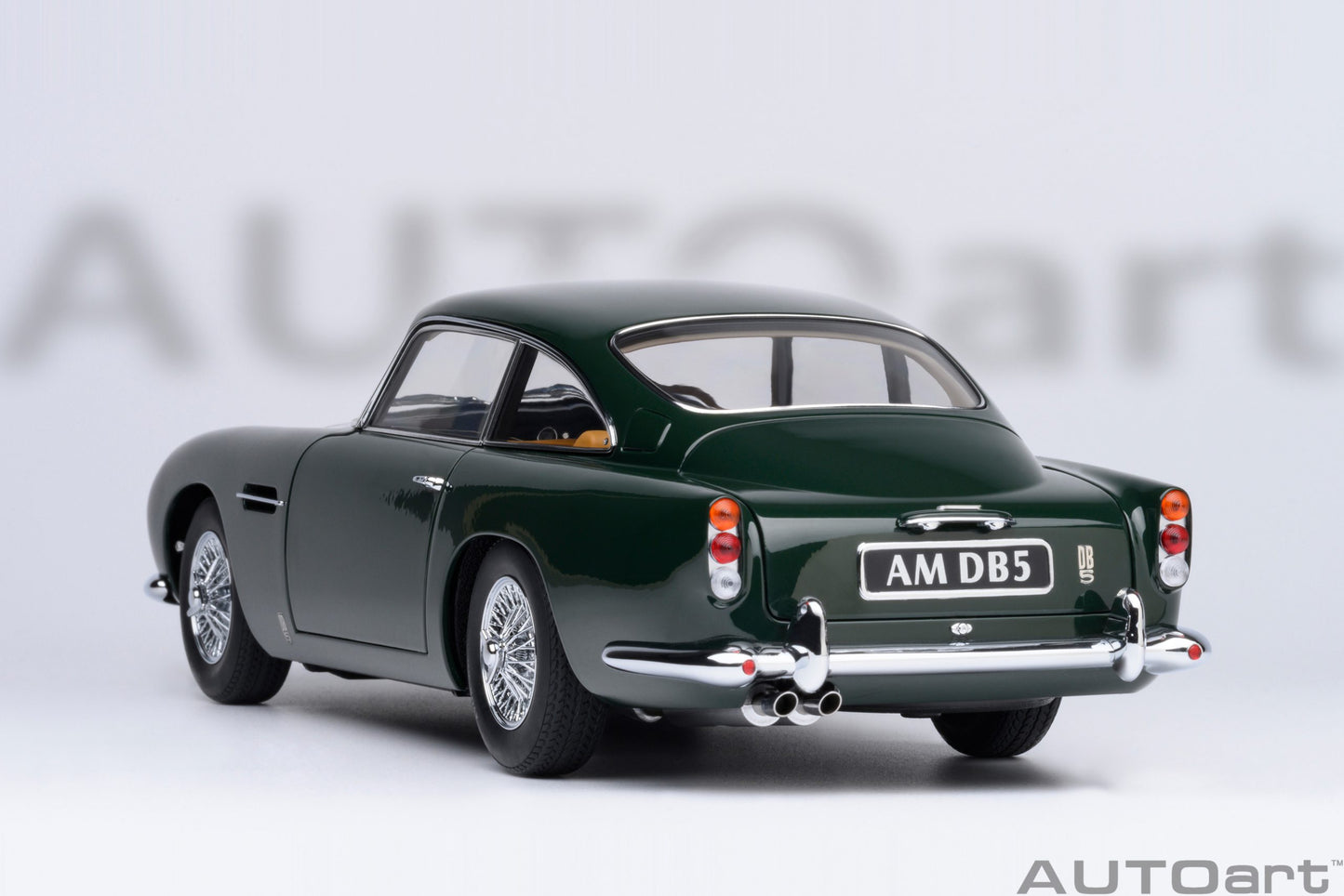 AUTOart 1:18 Aston Martin DB5 (British Racing Green) 70286