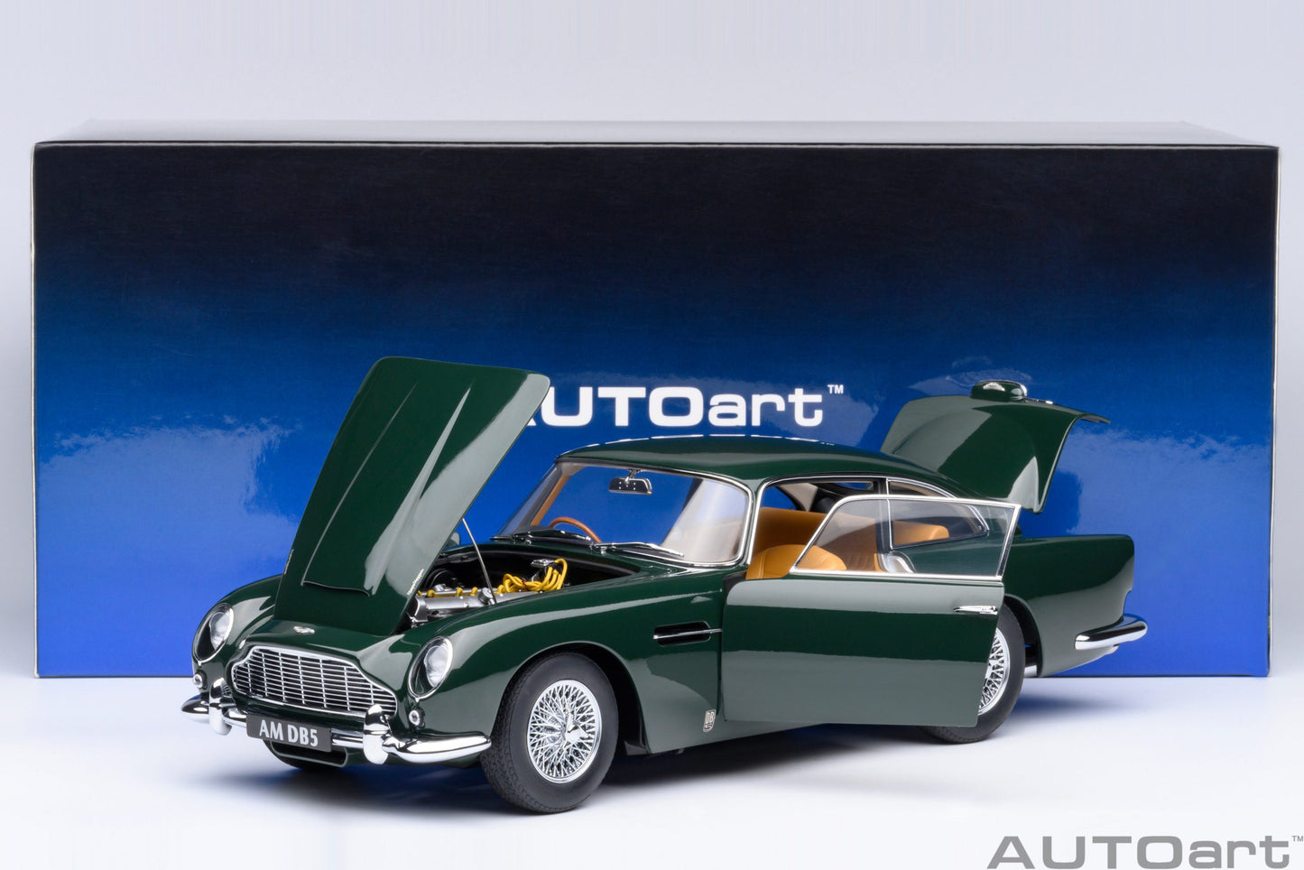 AUTOart 1:18 Aston Martin DB5 (British Racing Green) 70286