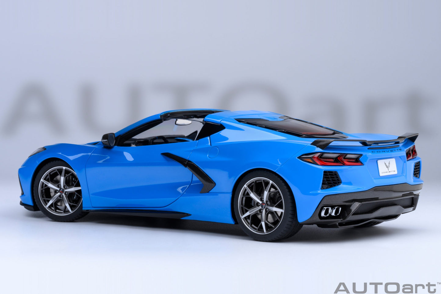 AUTOart 1:18 Chevrolet Corvette C8 Stingray Z51 (Rapid Blue) 71281