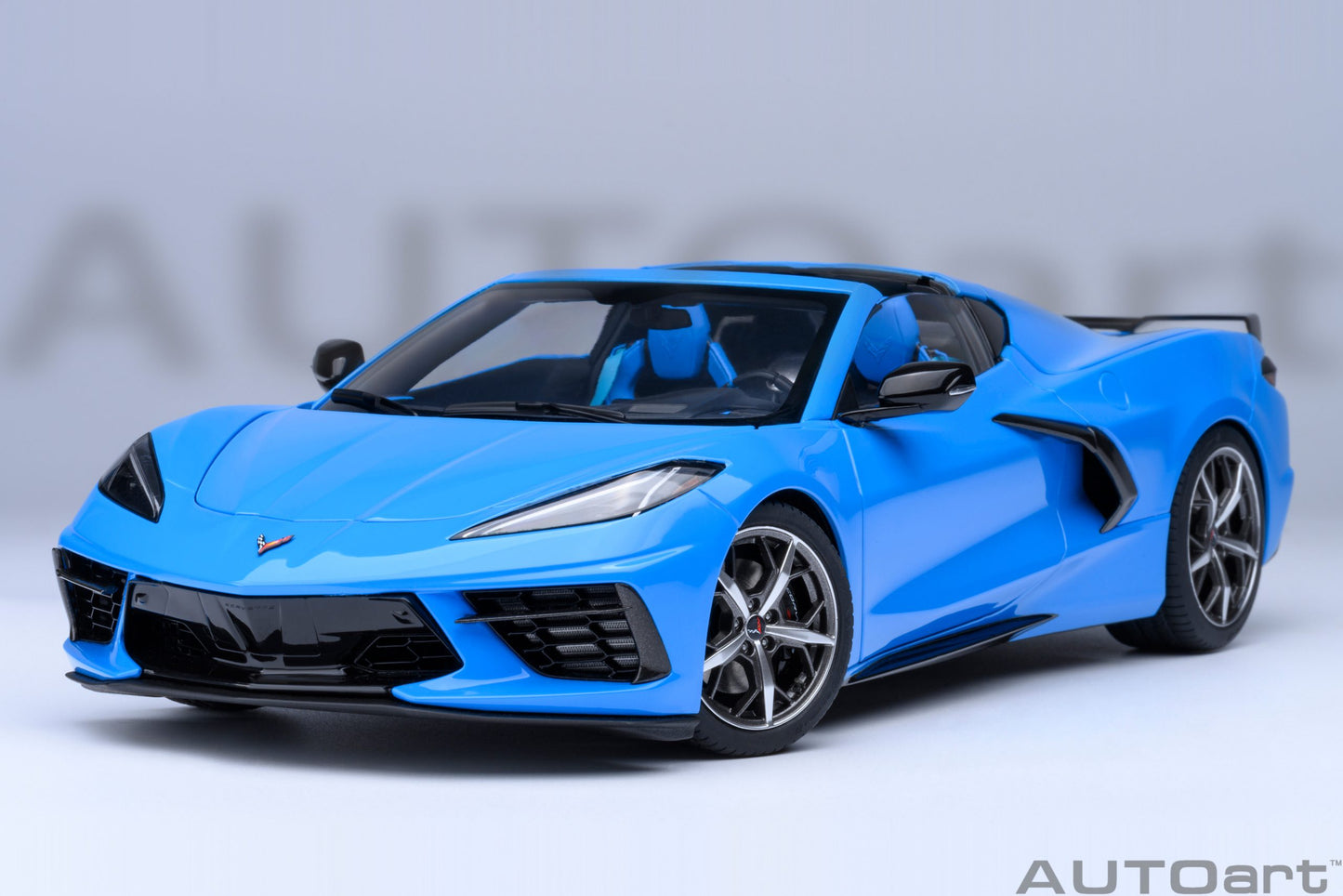 AUTOart 1:18 Chevrolet Corvette C8 Stingray Z51 (Rapid Blue) 71281