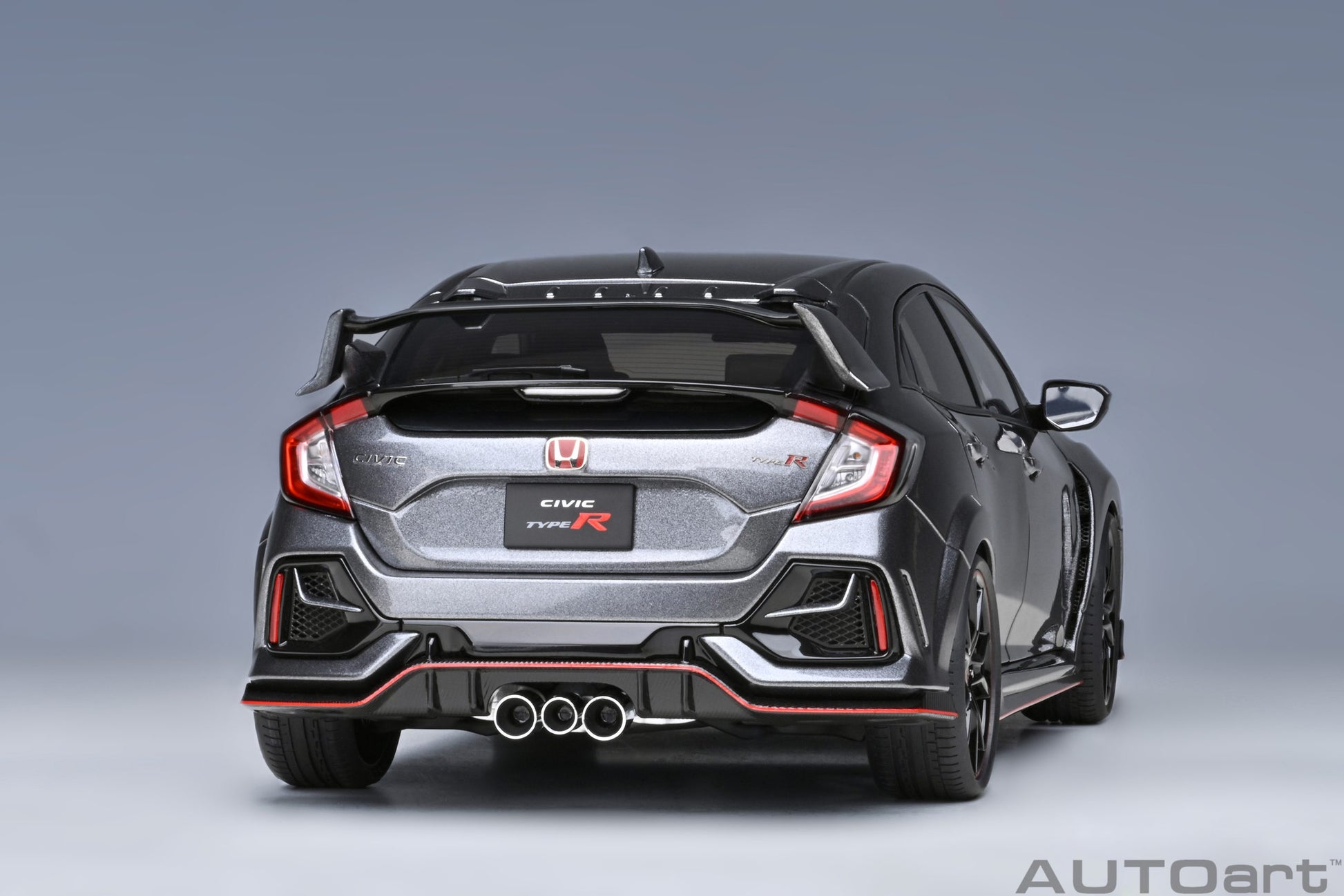 AUTOart 1:18 Honda Civic Type R (FK8) 2021 (Polished Metal Metallic) 7 –  YomaCarModel