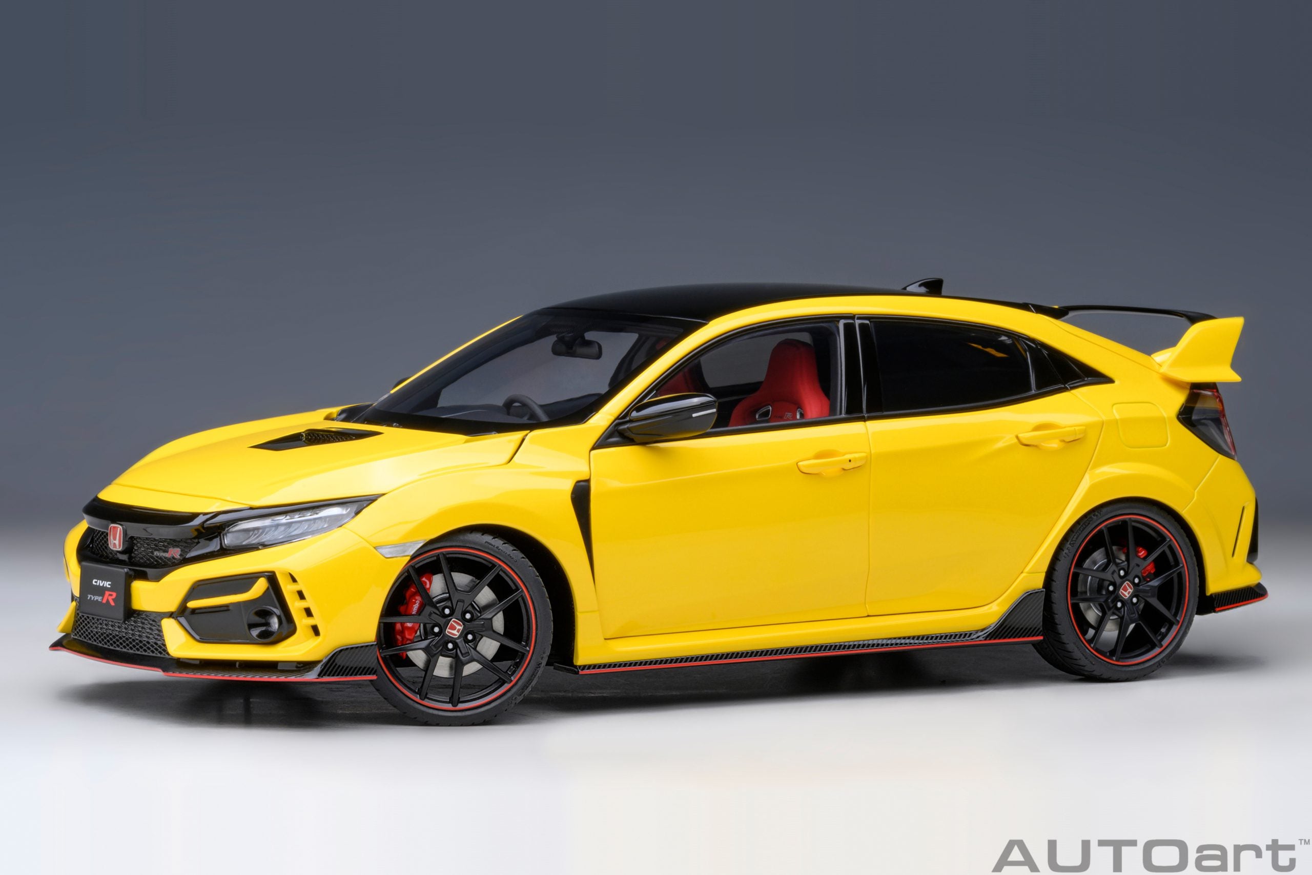 AUTOart 1:18 Honda Civic Type R (FK8) Limited Edition (Sunlight Yellow –  YomaCarModel