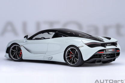 AUTOart 1:18 McLaren 720S (Silica White) 76069