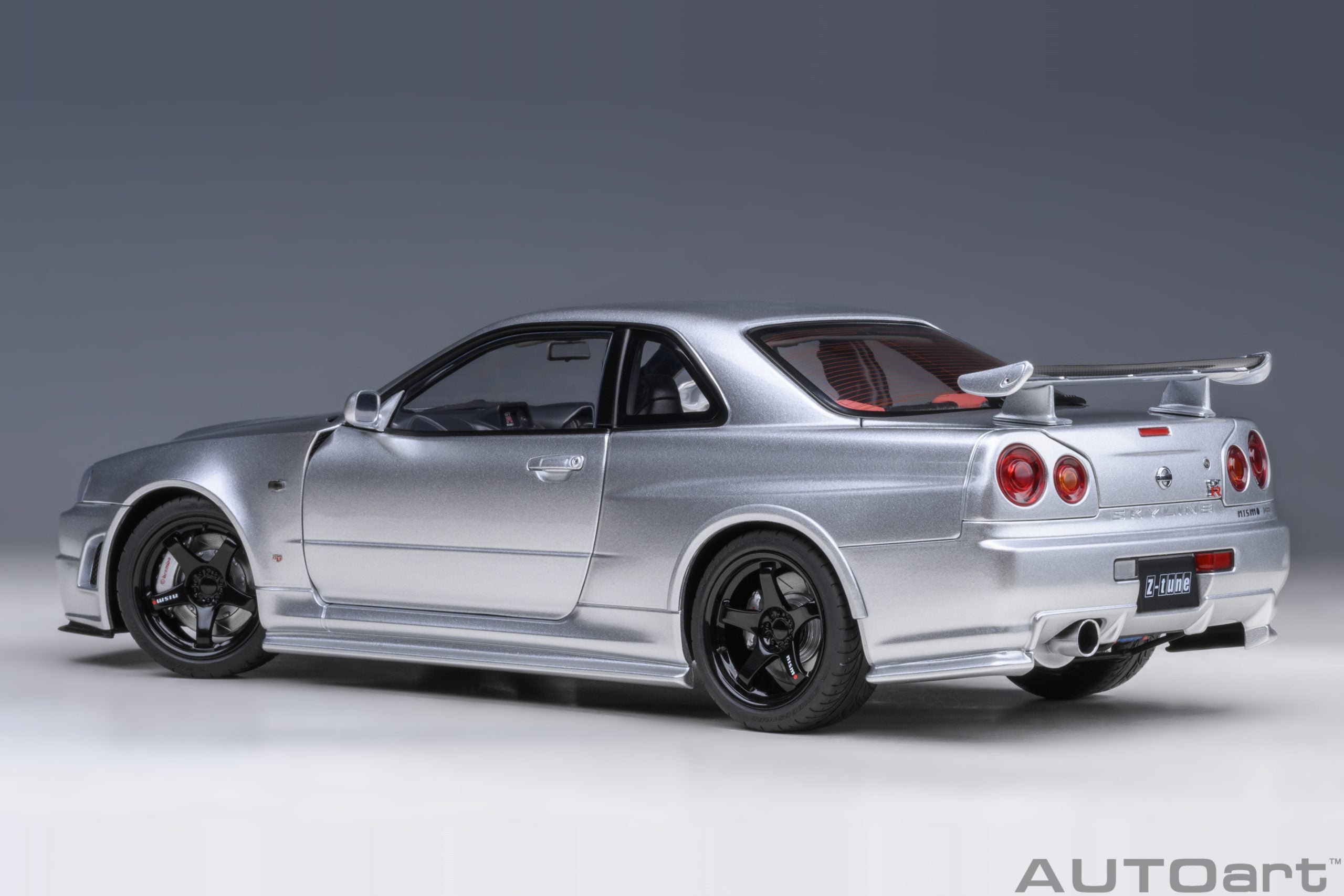 AUTOart 1:18 Nissan Skyline GT-R (R34) Z-tune (Z-tune Silver) 77461