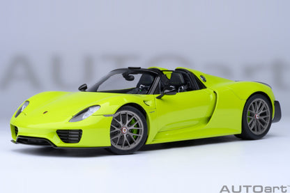 AUTOart 1:18 Porsche 918 Spyder Weissach Package (Acid Green) 77921