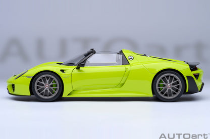 AUTOart 1:18 Porsche 918 Spyder Weissach Package (Acid Green) 77921