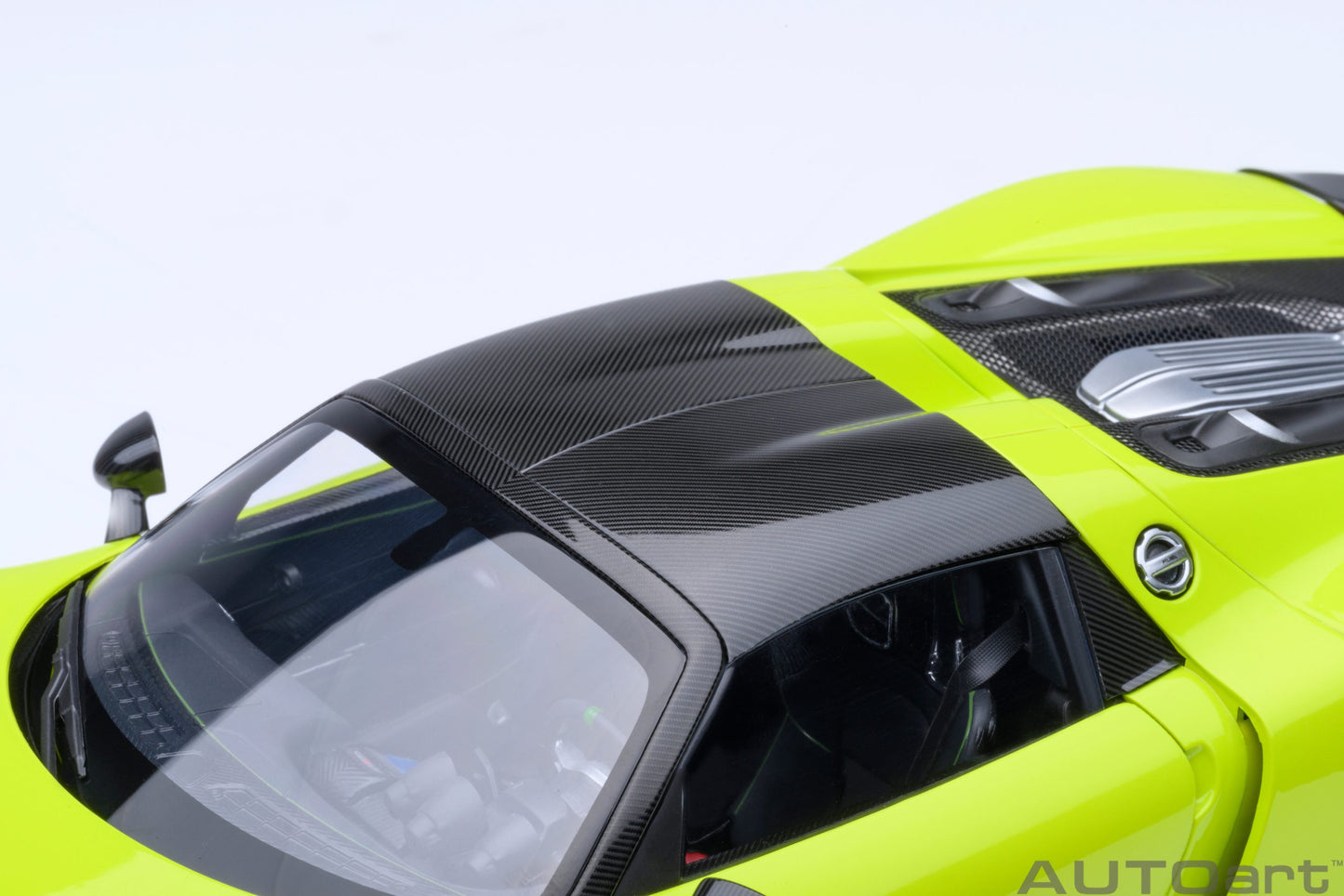 AUTOart 1:18 Porsche 918 Spyder Weissach Package (Acid Green) 77921