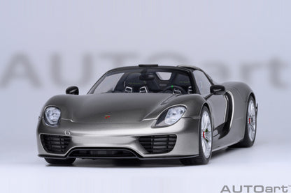 AUTOart 1:18 Porsche 918 Spyder Weissach Package (Liquid Metal Silver) 77922