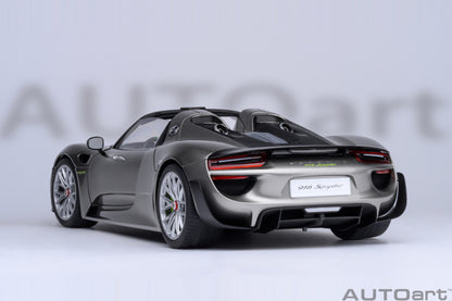 AUTOart 1:18 Porsche 918 Spyder Weissach Package (Liquid Metal Silver) 77922