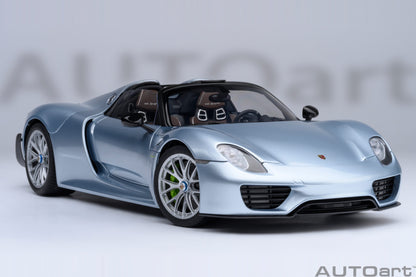 AUTOart 1:18 Porsche 918 Spyder Weissach Package (Liquid Metal Chrome Blue) 77923