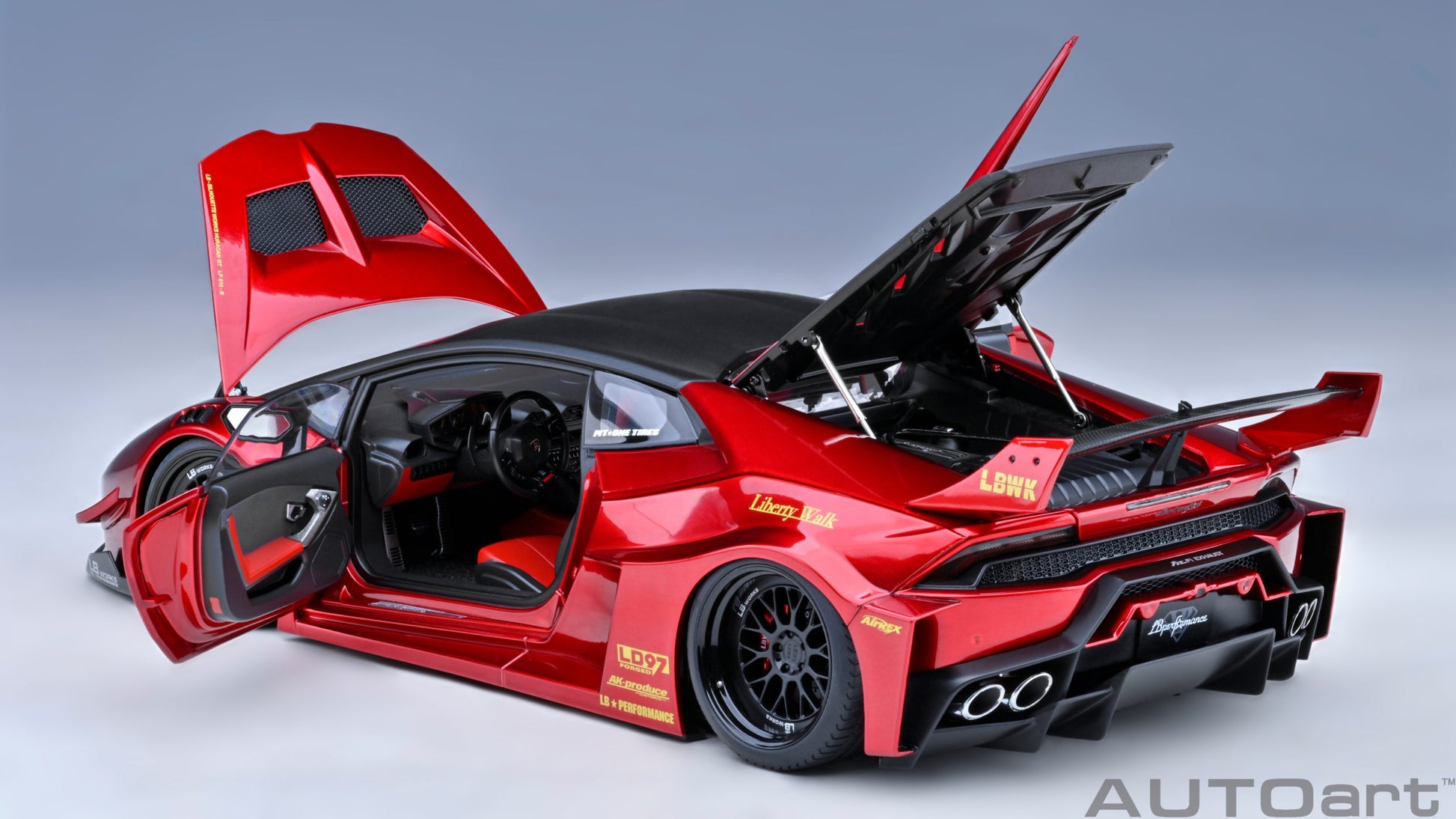 AUTOart 1:18 Liberty Walk LB Silhouette Lamborghini Huracan GT (Red) 79126