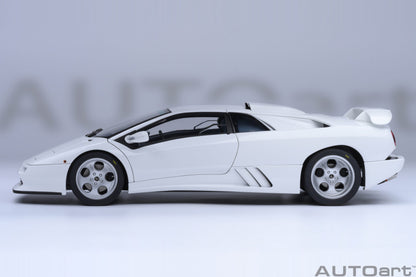 AUTOart 1:18 Lamborghini Diablo SE JOTA (Impact White) 79145