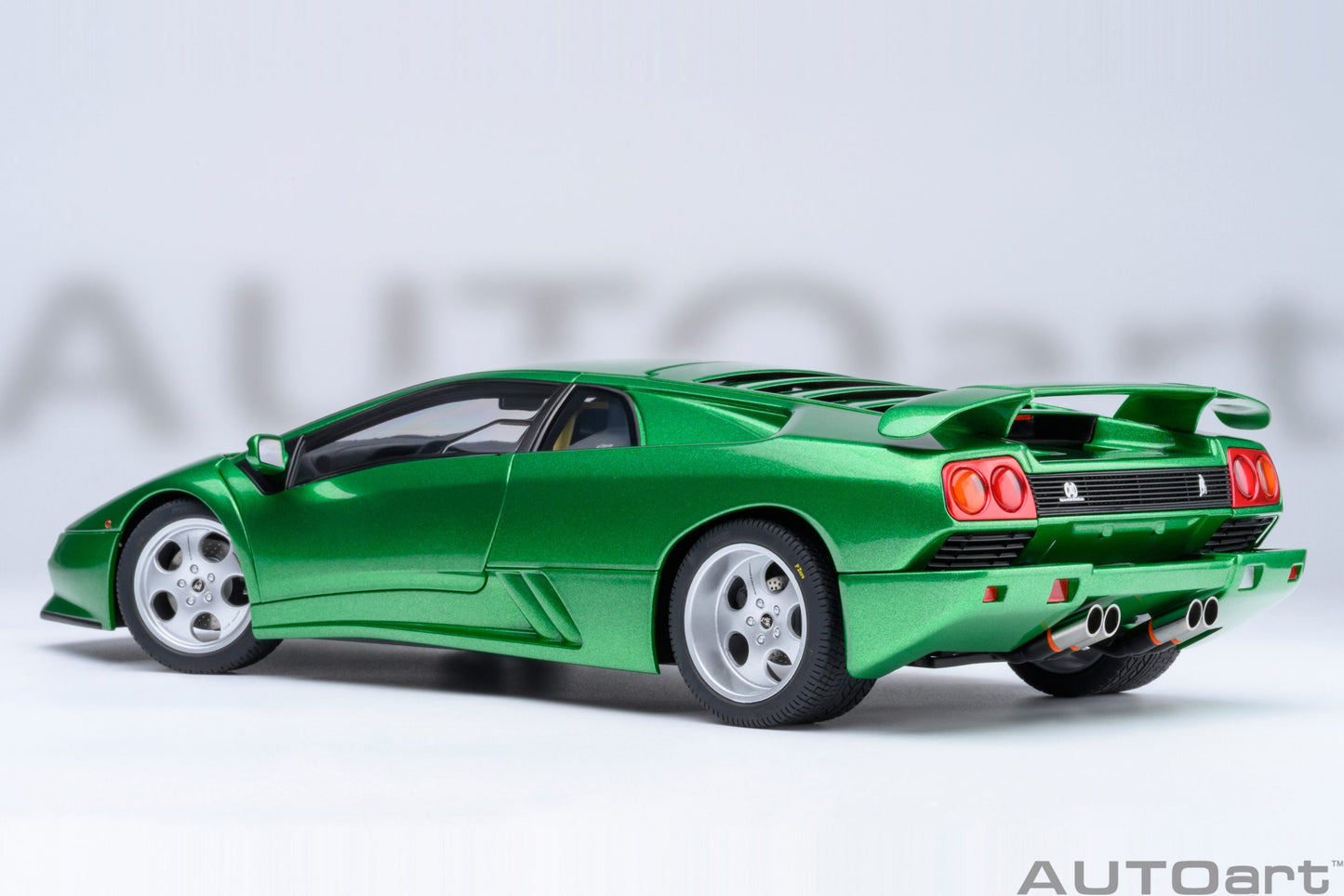 AUTOart 1:18 Lamborghini Diablo SE 30th Anniversary Edition (Verde Mic) 79150