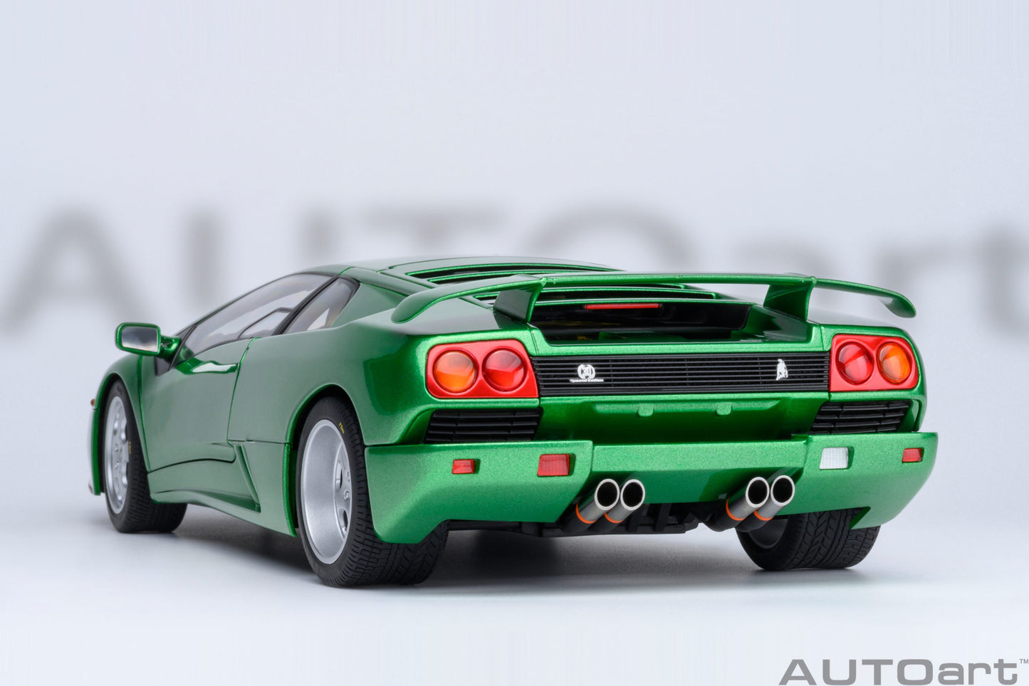 AUTOart 1:18 Lamborghini Diablo SE 30th Anniversary Edition (Verde Mic) 79150