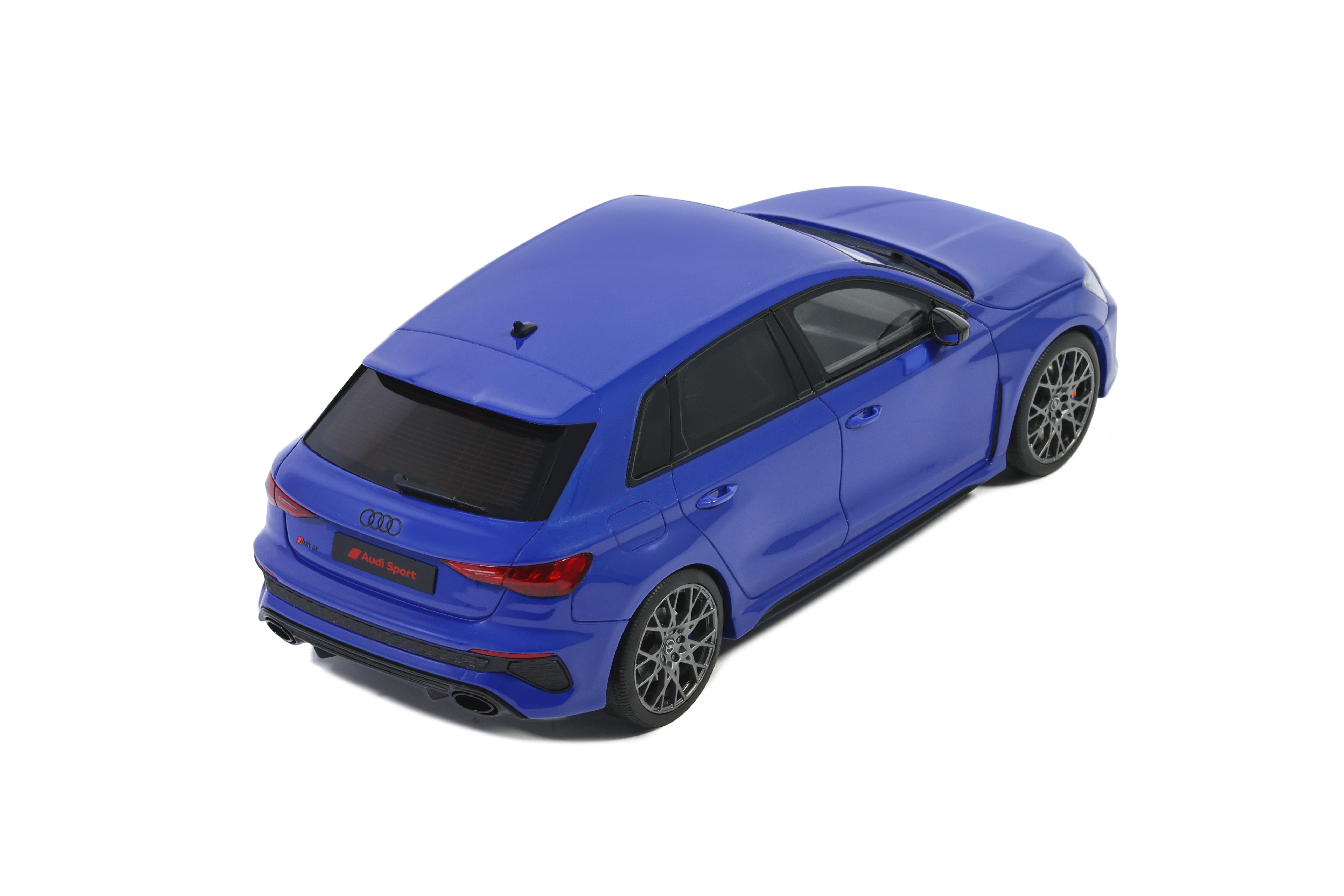 GT Spirit 1:18 Audi RS 3 Sportback Performance Edition Blue 2022 