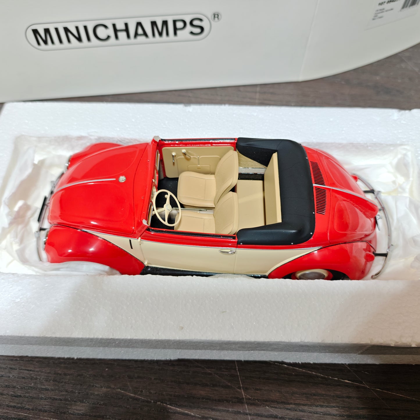 Minichamps 1:18 Volkswagen Beetle Hebmuller Cabriolet 1949 Red/Creme 107054231  (Damaged / Clearance Final Sale)