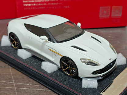 Frontiart AvanStyle 1:18 Aston Martin Zagato White AS020-104 (Defective / Clearance Final Sale)