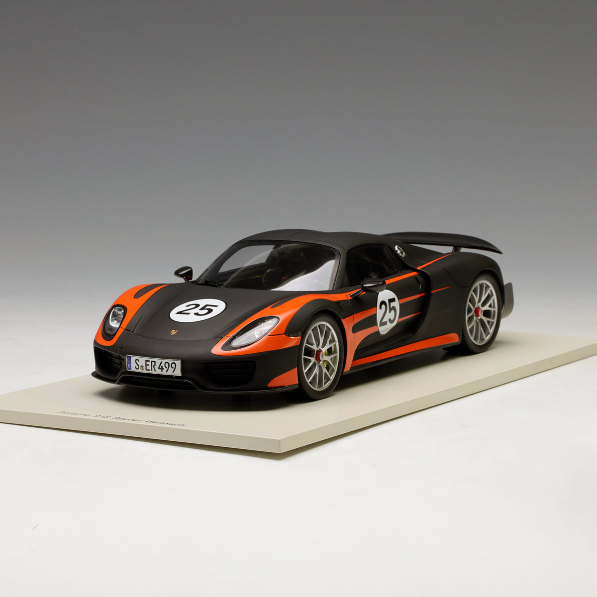 Spark 1:18 Porsche 918 Spyder #25 Weissach 18S170