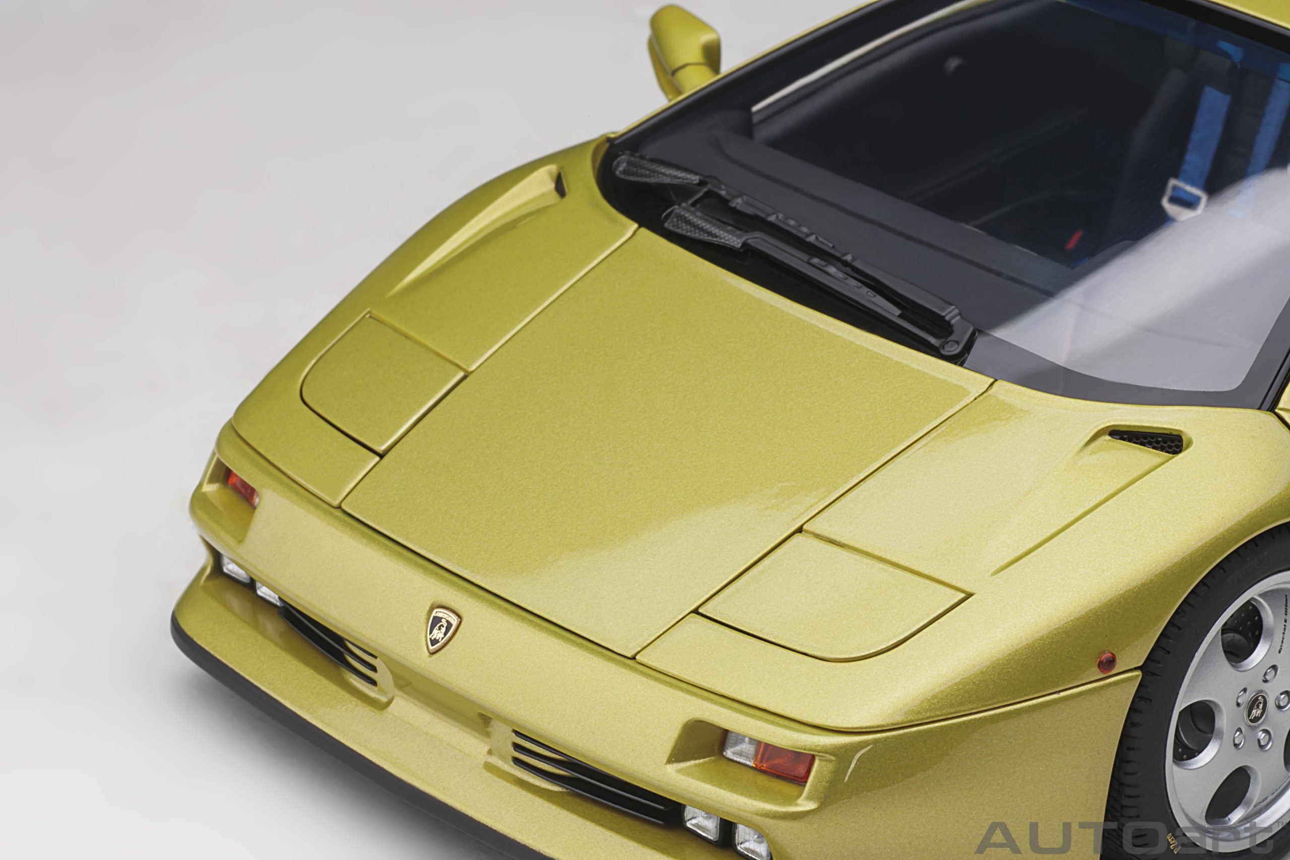 AUTOart 1:18 Lamborghini Diablo SE 30th Anniversary Edition