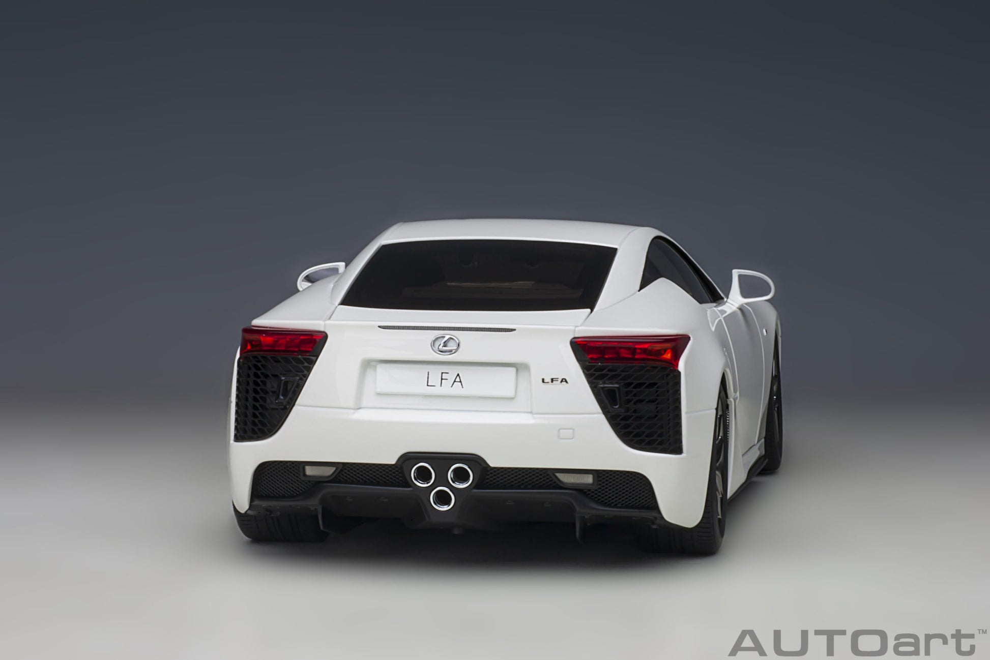 AUTOart 1:18 Lexus LFA (Whitest White) 78850