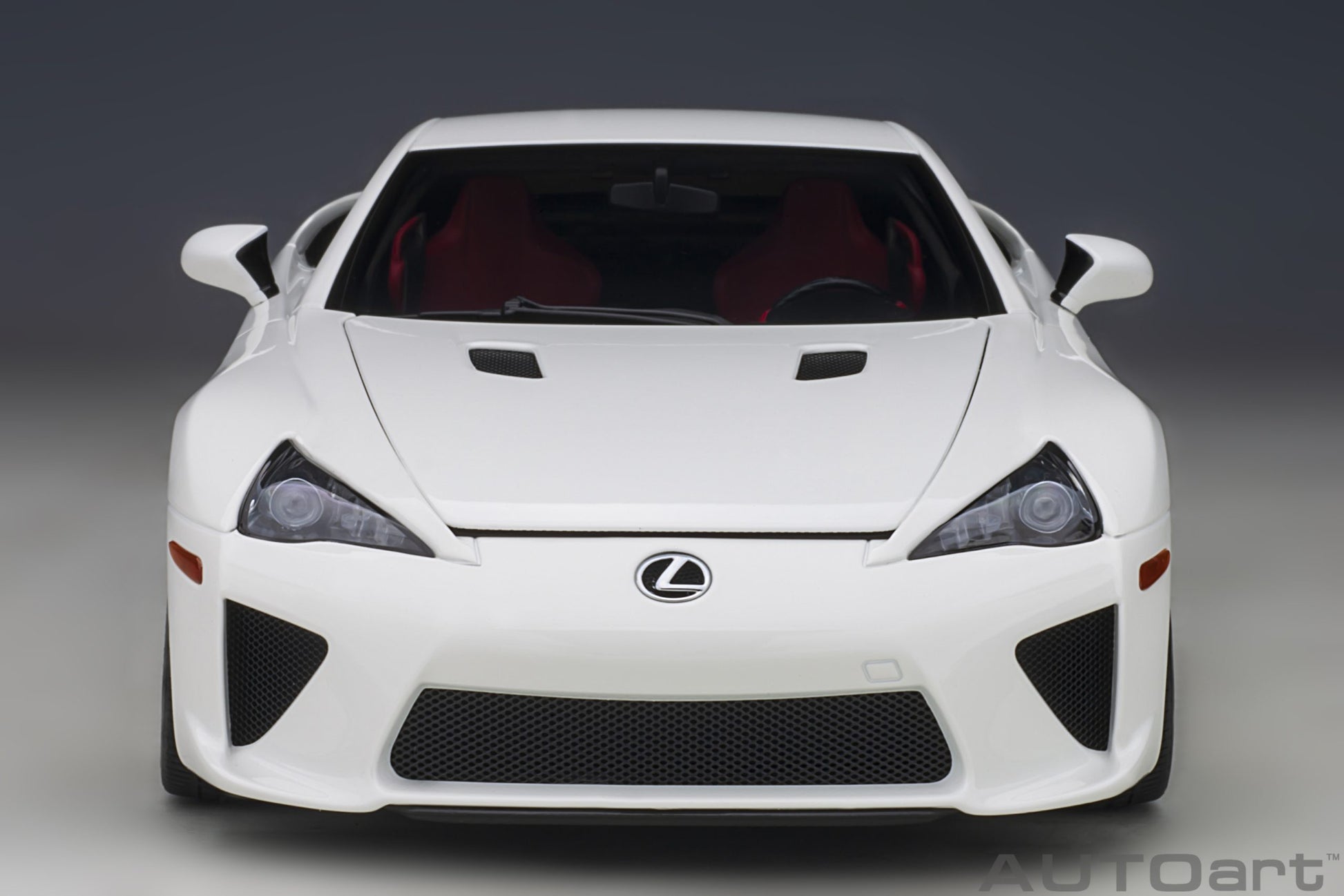 AUTOart 1:18 Lexus LFA (Whitest White) 78850