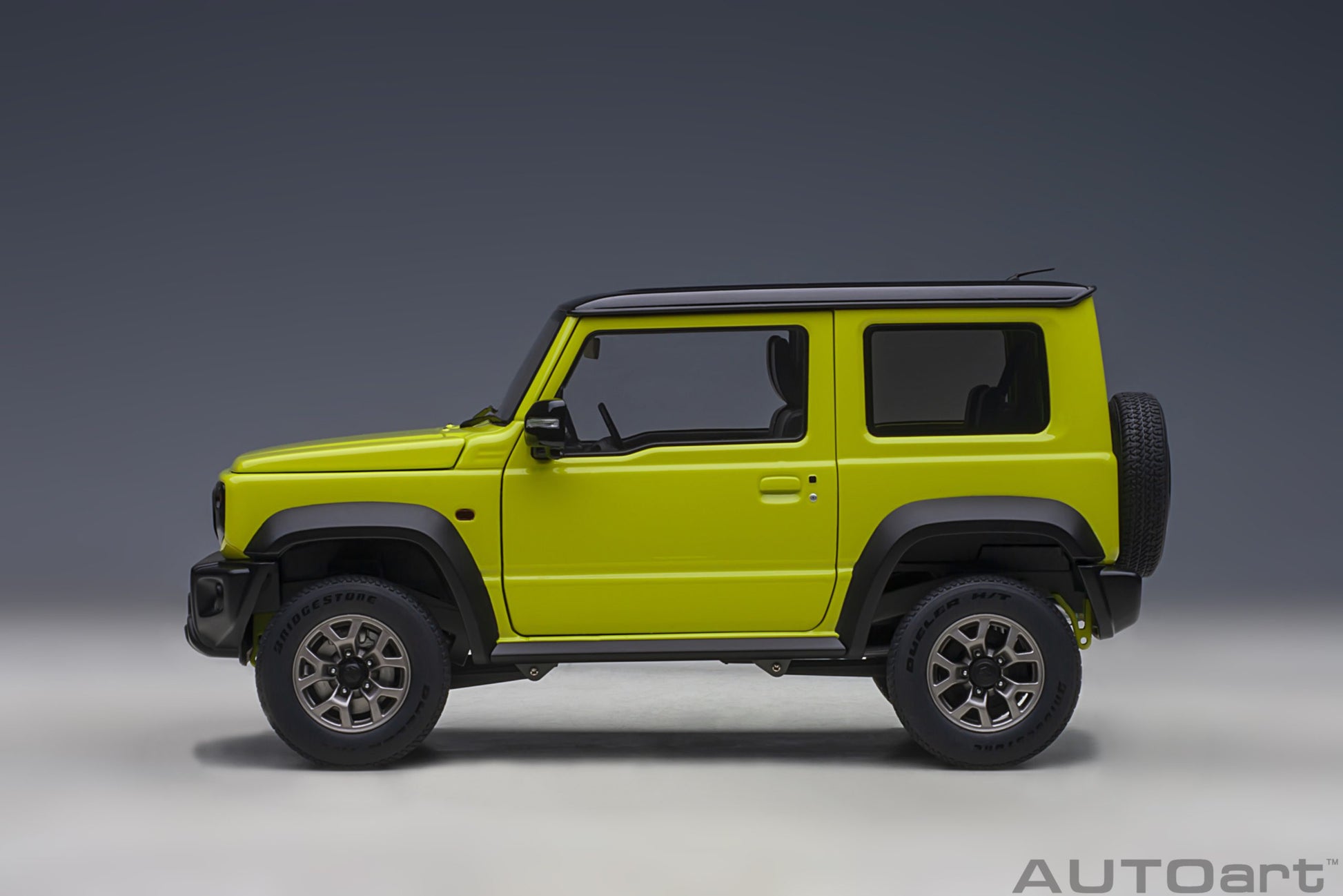 AUTOart 1:18 Suzuki Jimny Sierra (JB74) (Kinetic Yellow with Black roof)  78506