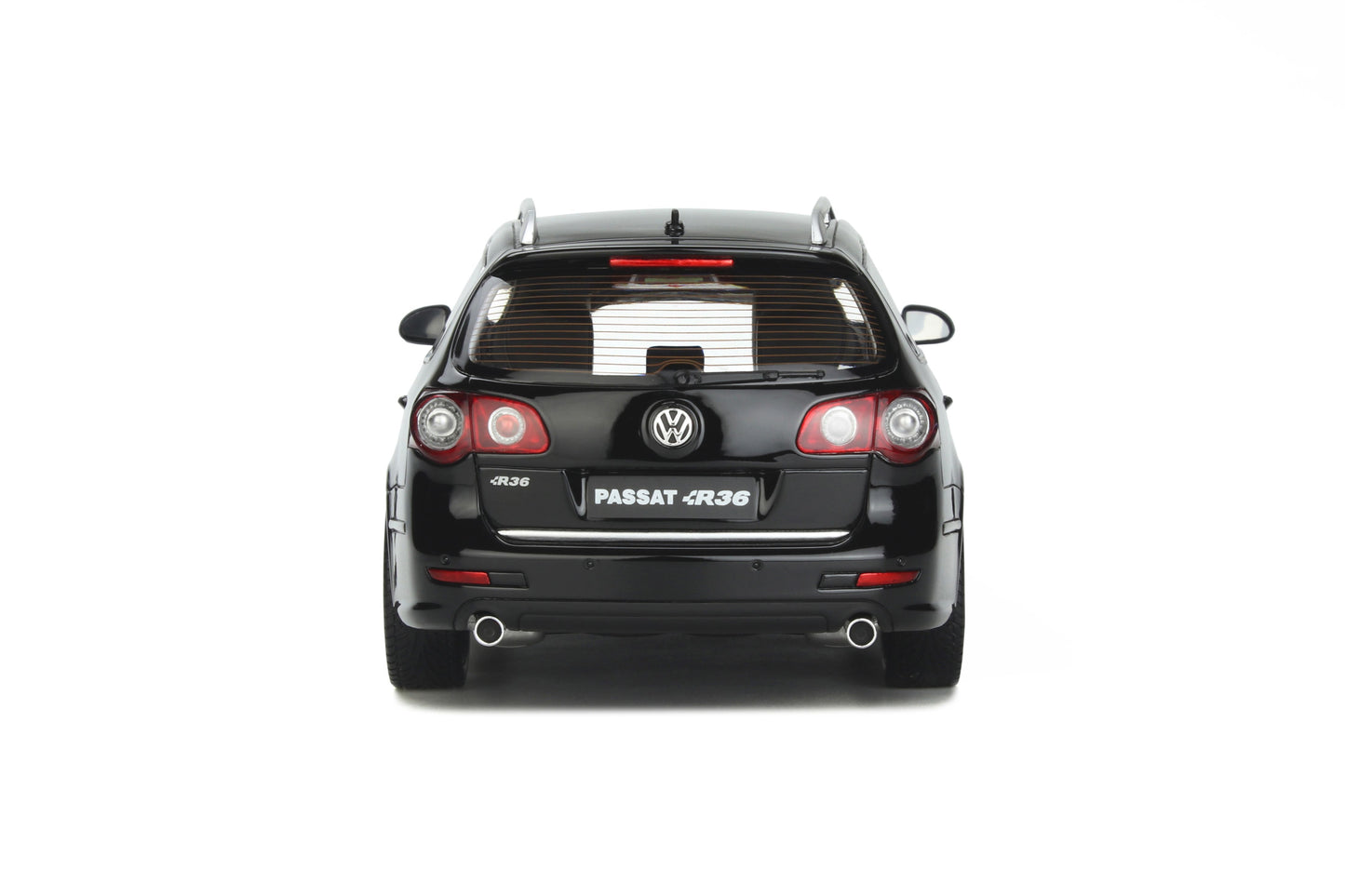 OTTO 1:18 2008 Volkswagen Passat R6 Variant Deep Black Pearl 2T OT938