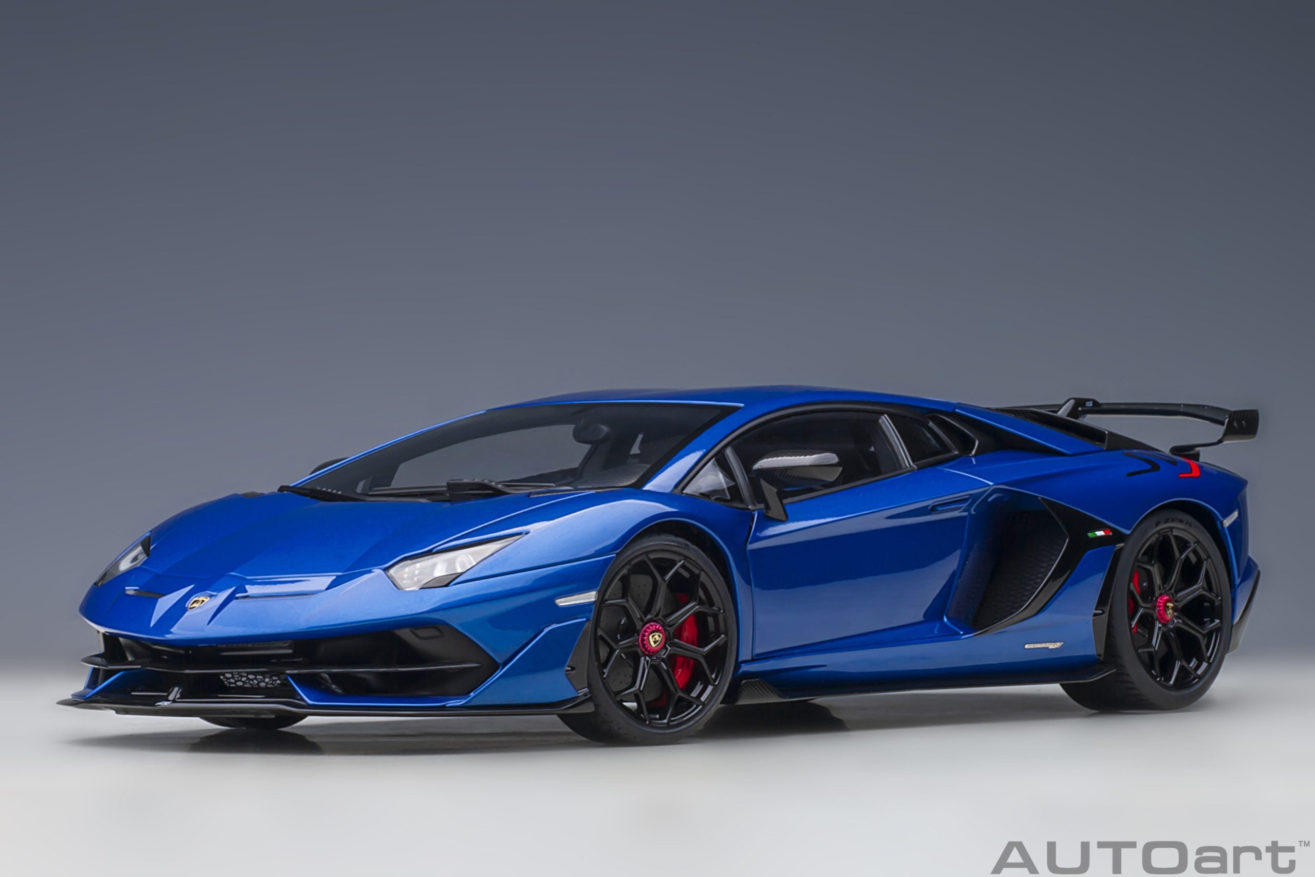 AUTOart 1:18 Lamborghini Aventador SVJ (Blue Nethuns) 79174