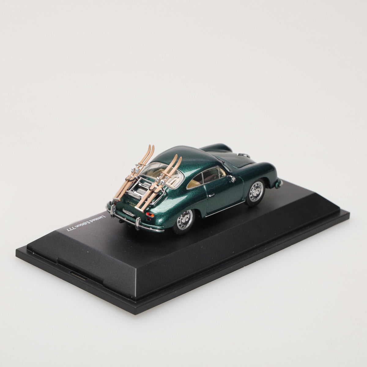 Schuco 1:43 Porsche 356 A Coupe Edition 70 Jahre Porsche 450255900