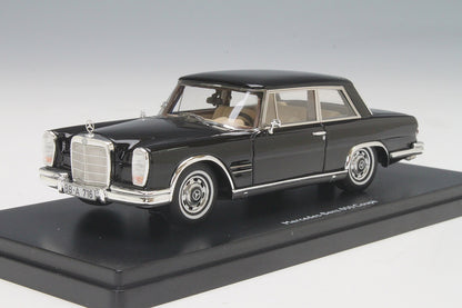 Schuco 1:43 Mercedes-Benz 600 W100 Coupe Black 450885700