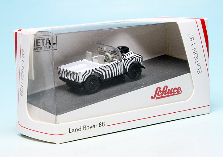 Schuco 1:87 Land Rover 88 Black/White 452651700