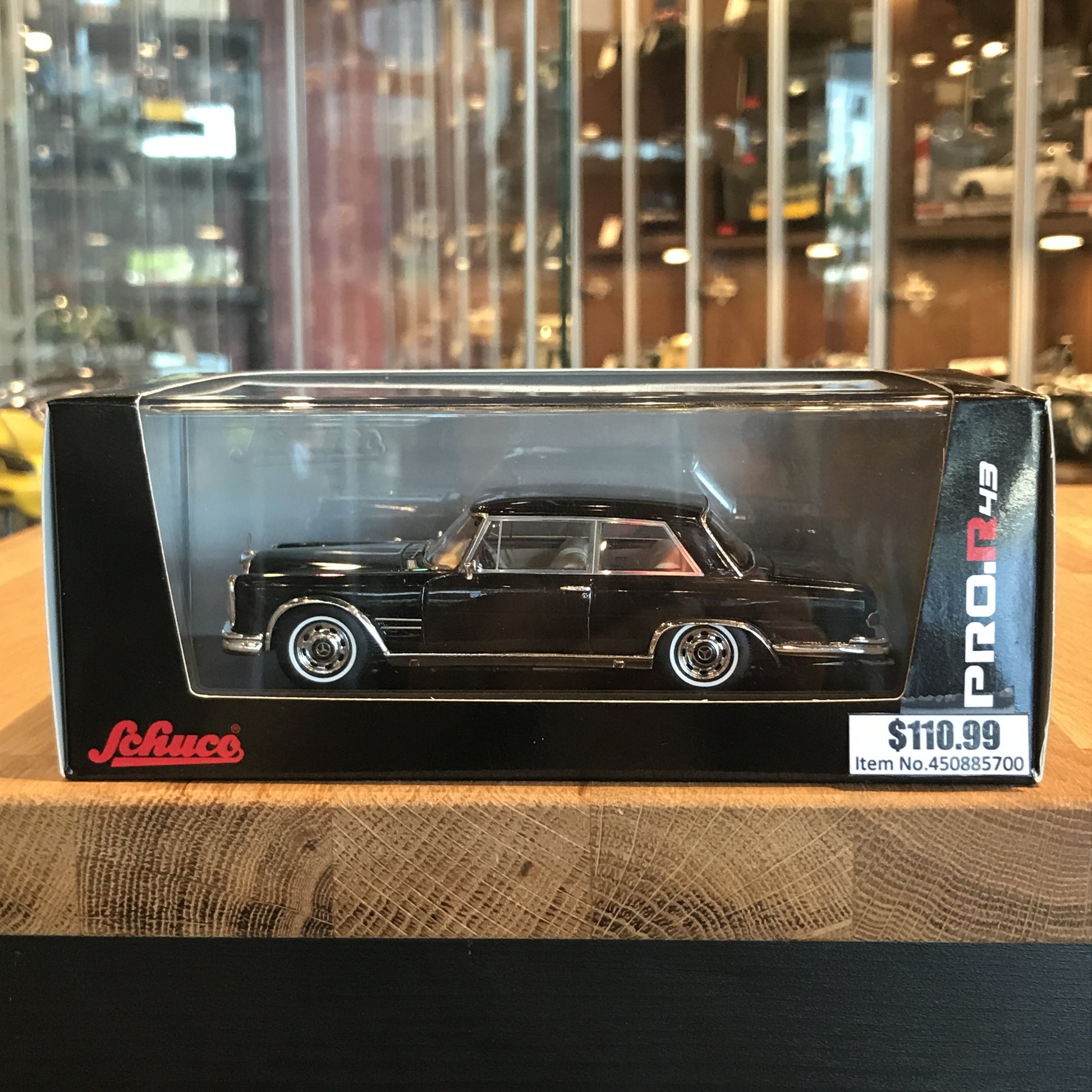 Schuco 1:43 Mercedes-Benz 600 W100 Coupe Black 450885700