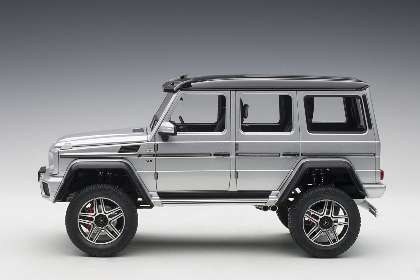 AUTOart 1:18 Mercedes-Benz G500 4×4² (Iridium Silver Metallic) 76318