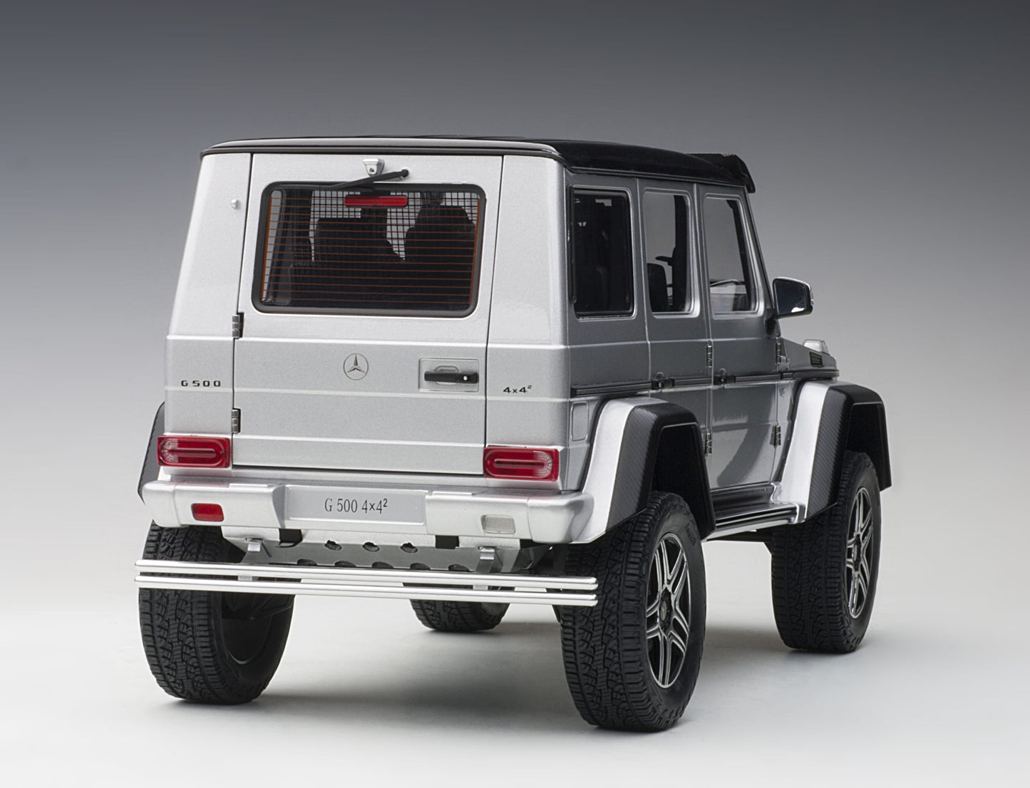 AUTOart 1:18 Mercedes-Benz G500 4×4² (Iridium Silver Metallic) 76318