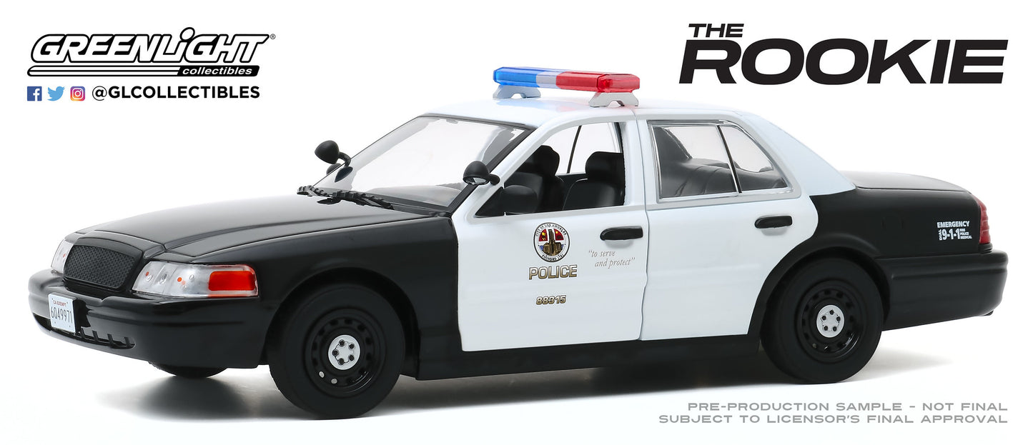 GreenLight 1:24 The Rookie (2018-Current TV Series) - 2008 Ford Crown Victoria Police Interceptor - Los Angeles Police Department (LAPD) 84111