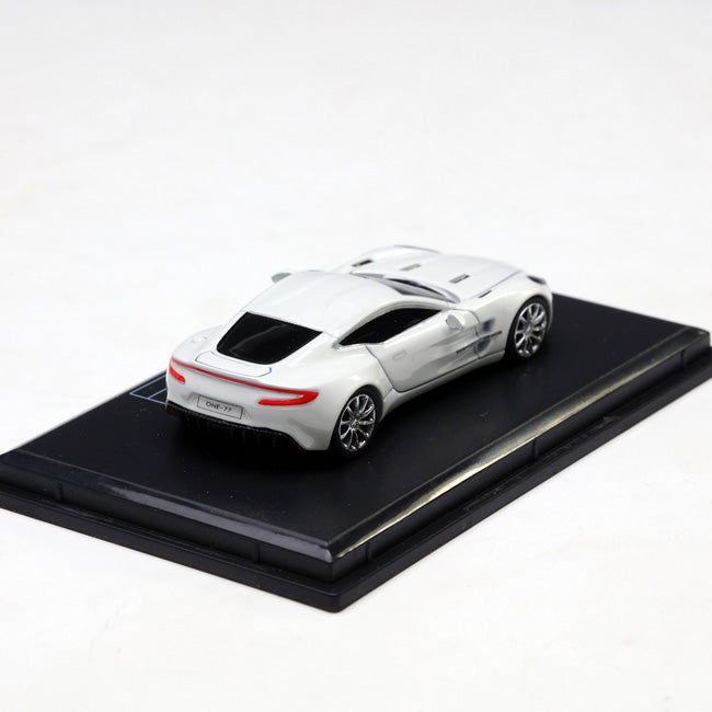 Frontiart AvanStyle 1:87 Aston Martin one-77 White AS011-02