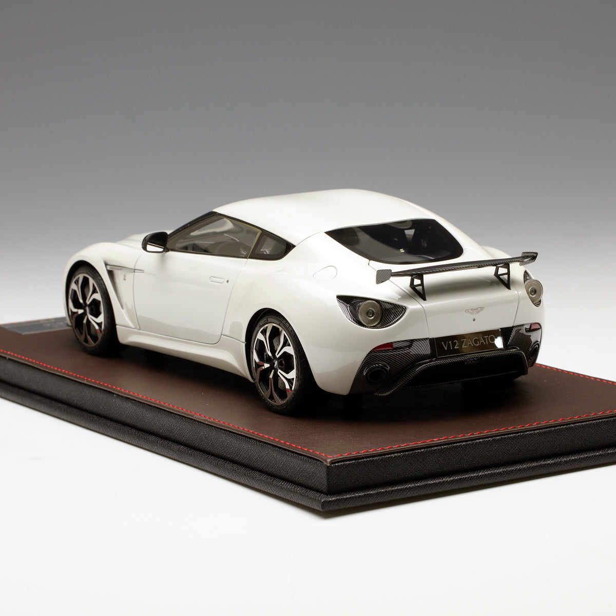 Frontiart 1:18 Aston Martin V12 Zagato Open White FA009-29