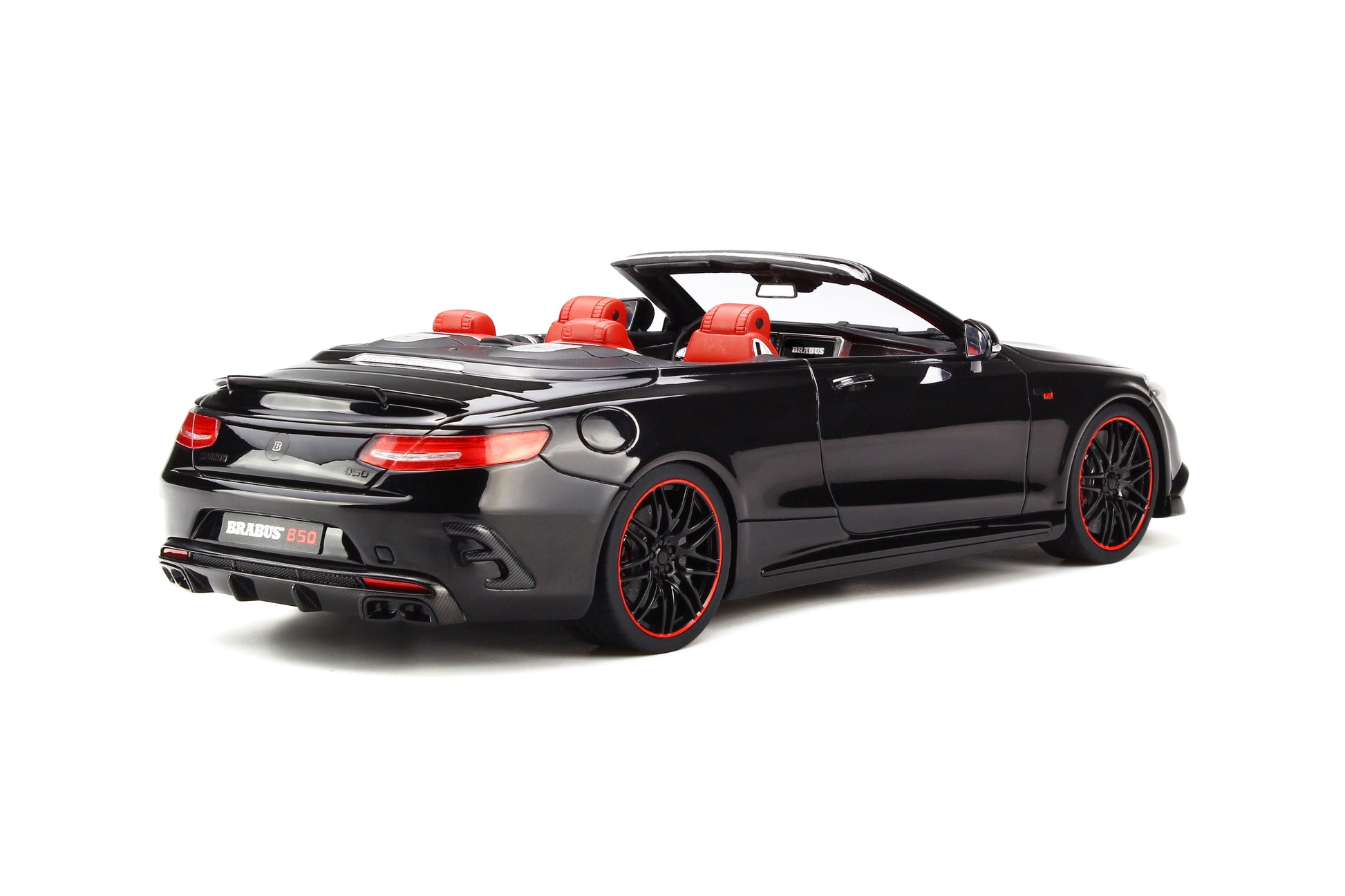 GT Spirit 1/18 Mercedes-Benz Brabus 850 S Class cabriolet Black 