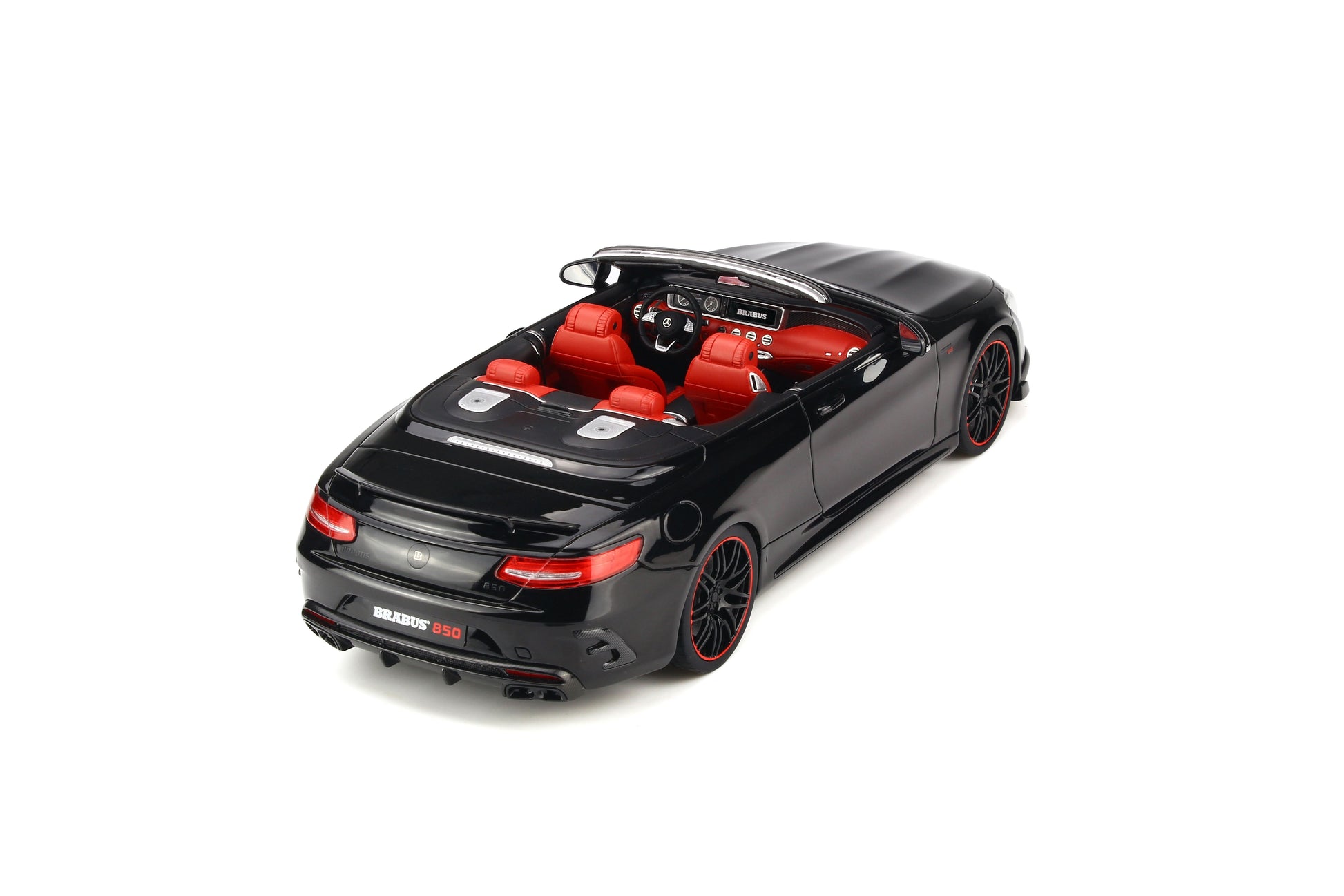 GT Spirit 1/18 Mercedes-Benz Brabus 850 S Class cabriolet Black 