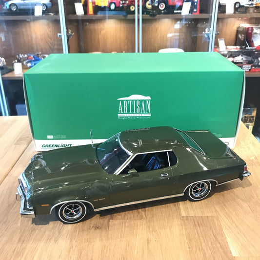 GreenLight 1:18 Artisan Collection - 1976 Ford Gran Torino - Dark Green Metallic 19018