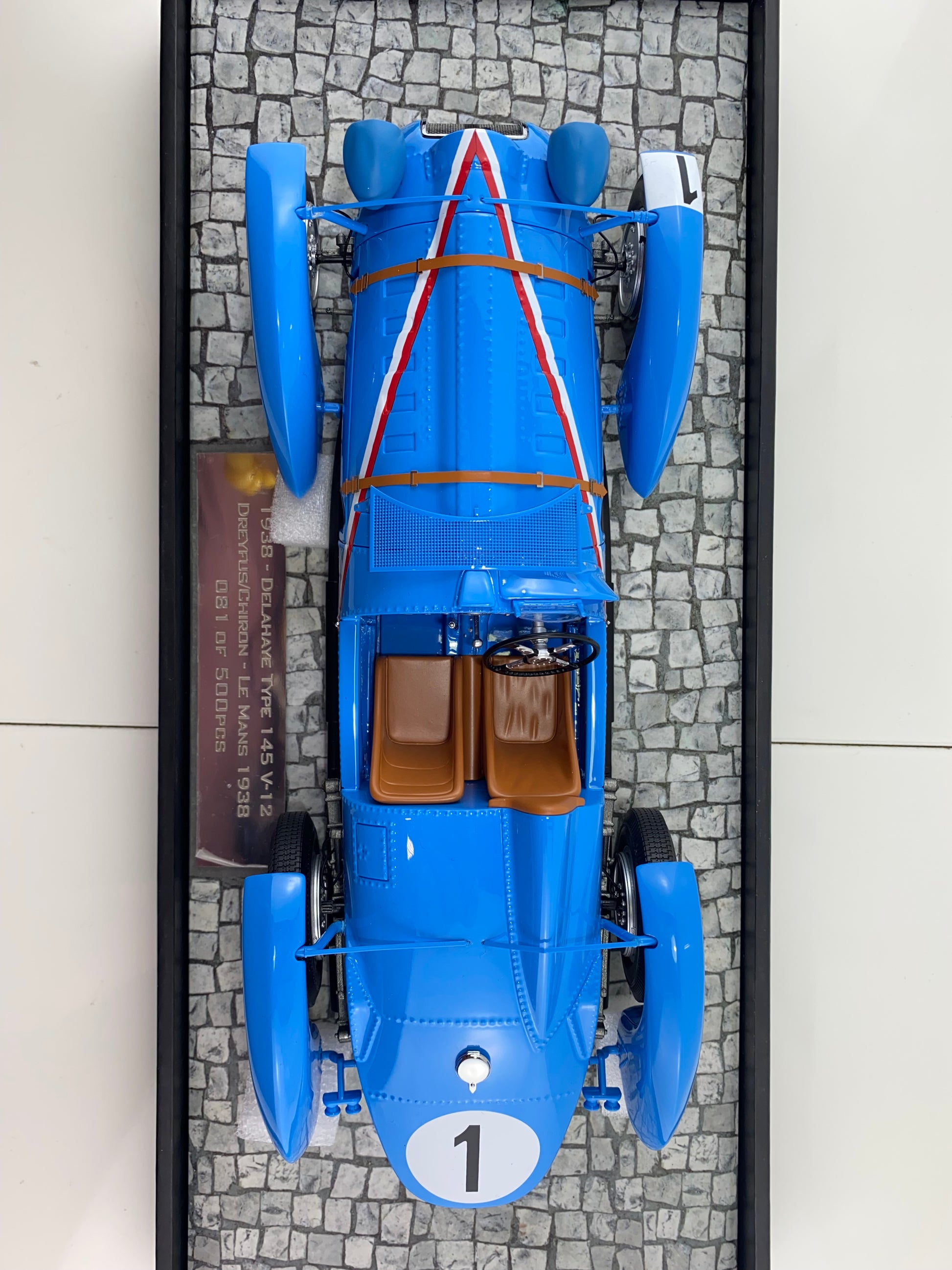 Minichamps 1:18 DELAHAYE TYPE 145 V-12 – DREYFUS/CHIRON – 24H LE MANS 1938  L.E. 500 pcs. 107381161 (Clearance Final Sale)