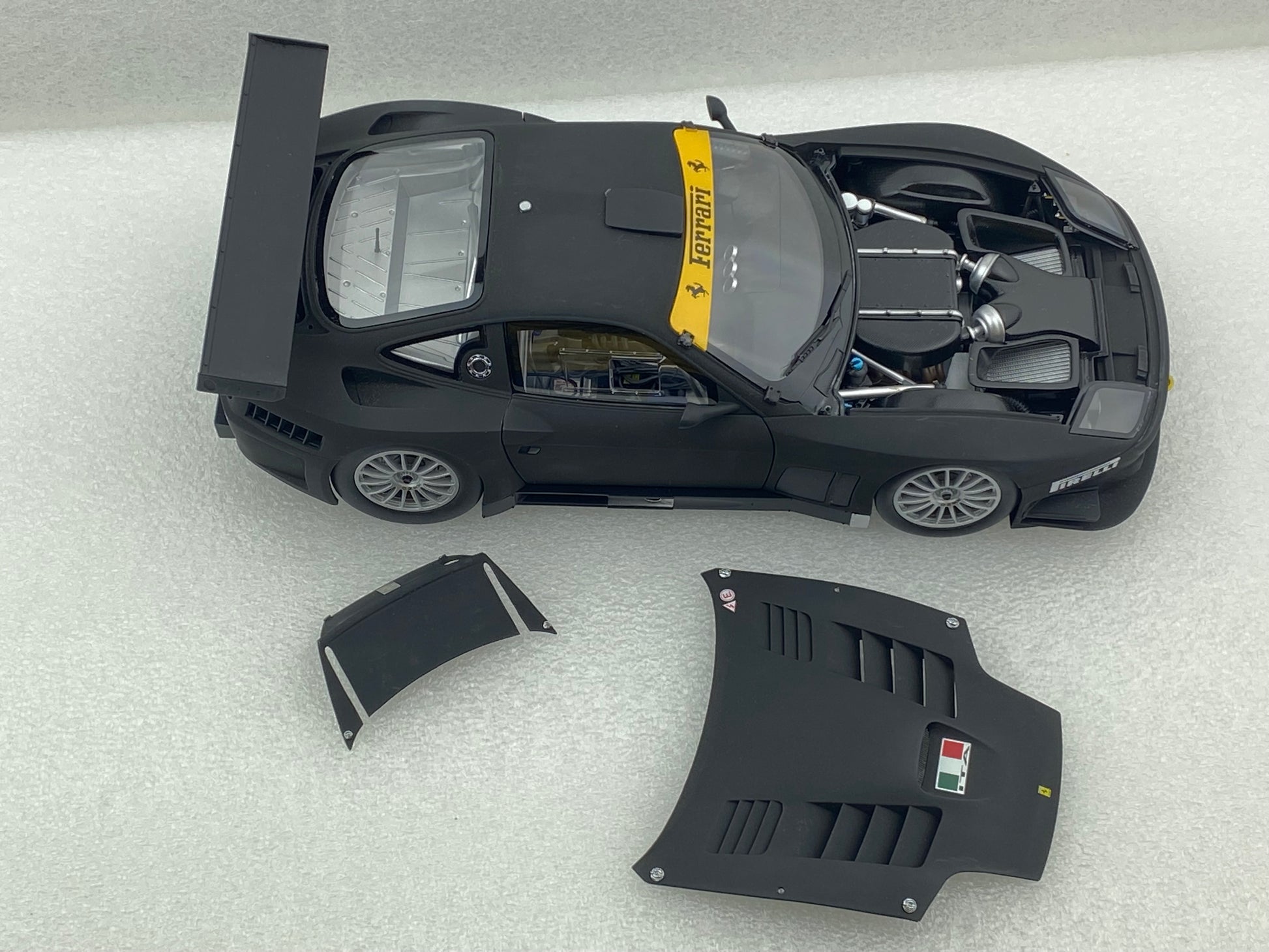 Kyosho 1:18 Ferrari 575 GTC Evoluzione 2005 Matt Black 08392A (Clearance  Final Sale)