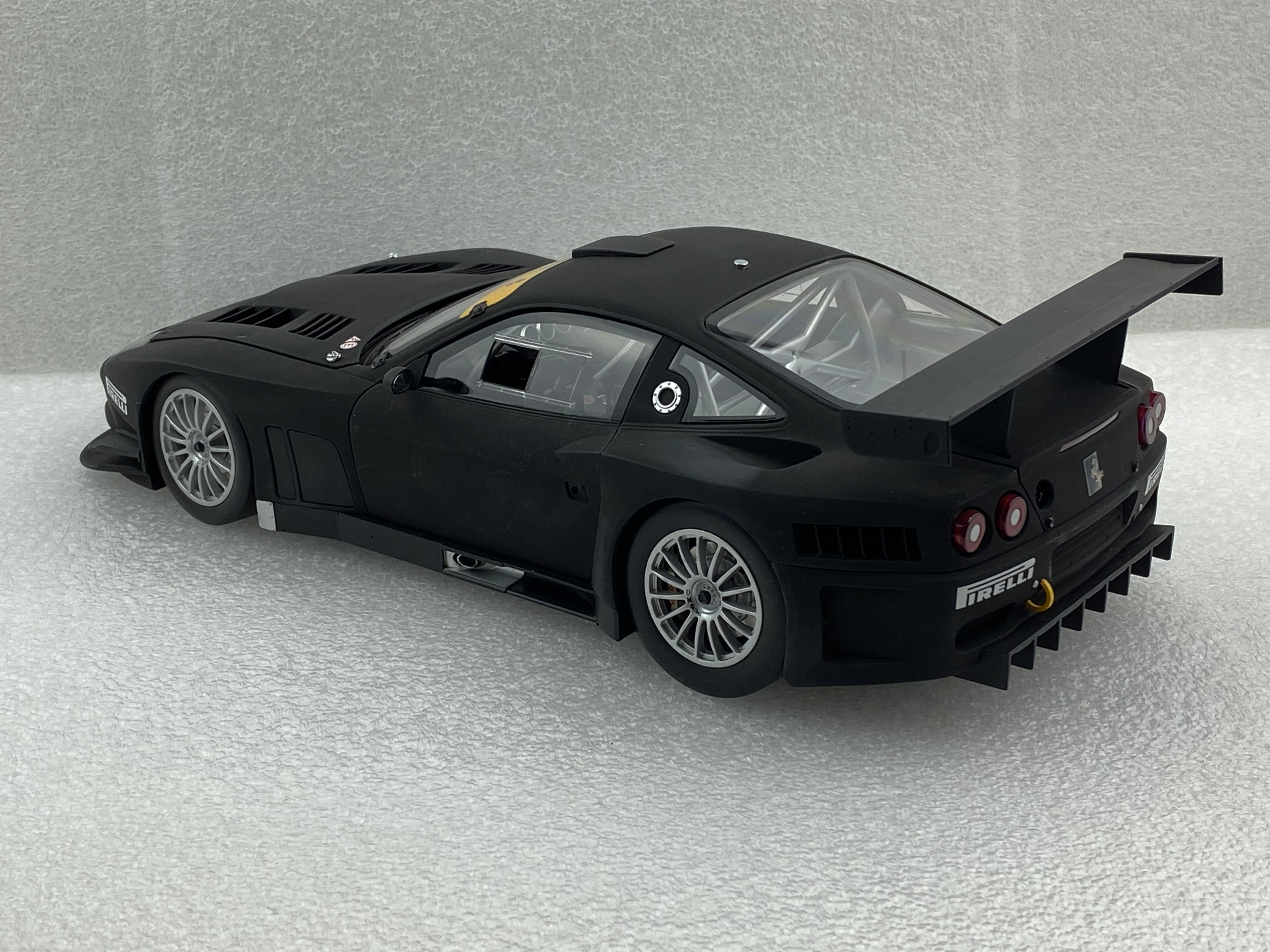 Kyosho 1:18 Ferrari 575 GTC Evoluzione 2005 Matt Black 08392A (Clearance  Final Sale)