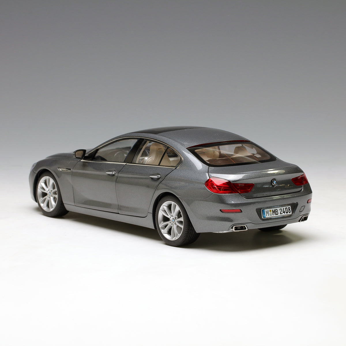 BMW 6シリーズ グランクーペ 1/18 ミニカー - ミニカー